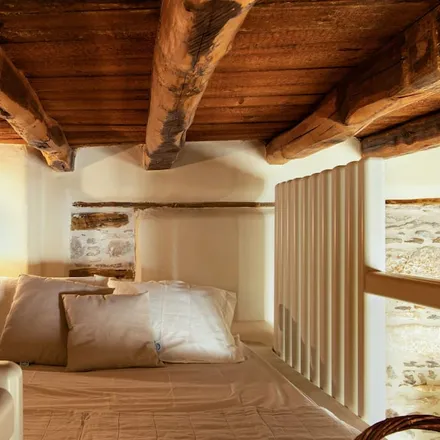 Rent this 1 bed apartment on Antíparos in Kykládon, Greece