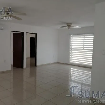 Rent this 2 bed apartment on Calle Esmeralda in 89230 Tampico, TAM
