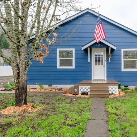 Buy this 2 bed house on 322 Northeast Balm Street in Sheridan, Yamhill County