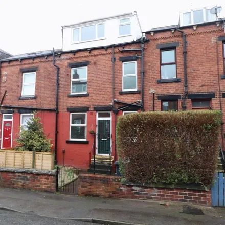 Rent this 2 bed townhouse on Nunington Avenue in Leeds, LS12 2PQ
