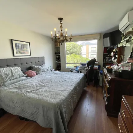 Buy this 6 bed apartment on Batallón Tarma 266 in Santiago de Surco, Lima Metropolitan Area 51132