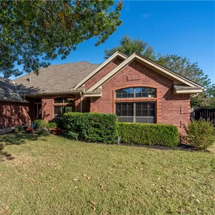 Buy this 3 bed house on 1901 Olde Towne Road in Edmond, OK 73034