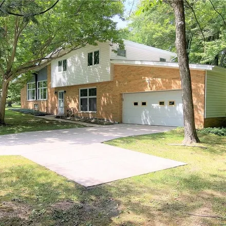 Buy this 3 bed house on 601 Woodmere Drive in Broadview Heights, OH 44147