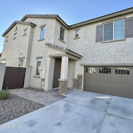 Rent this 4 bed townhouse on 925 South Canal Drive in Chandler, AZ 85225