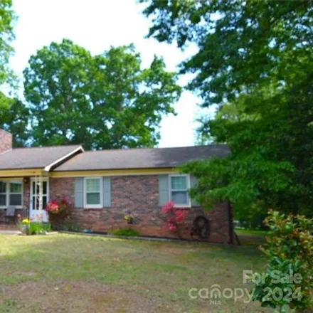 Buy this 3 bed house on 3430 Dallas Street in Caldwell County, NC 28645