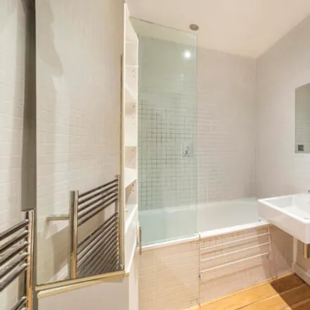 Image 7 - 57-59 Rochester Place, London, NW1 9JU, United Kingdom - Apartment for sale