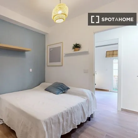 Rent this 6 bed room on Carrer Josep Maria Buck in 54, 03205 Elx / Elche