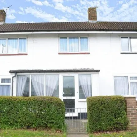Buy this 2 bed house on Fox Close in Langley Green, RH11 7PR