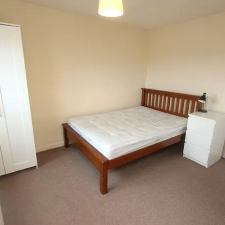 Image 2 - 6 Easter Dalry Drive, City of Edinburgh, EH11 2TE, United Kingdom - Apartment for rent
