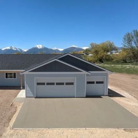 Buy this 3 bed house on 616 Ridge Road in Ravalli County, MT 59870