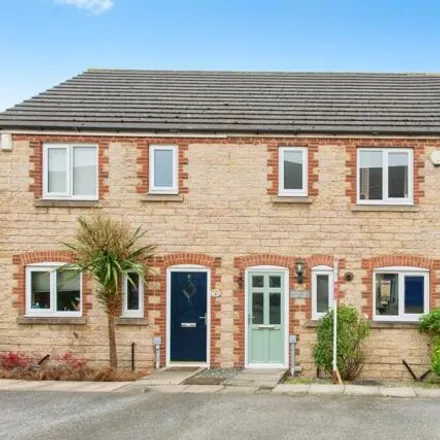 Buy this 3 bed duplex on Paddock Close in North Yorkshire, North Yorkshire