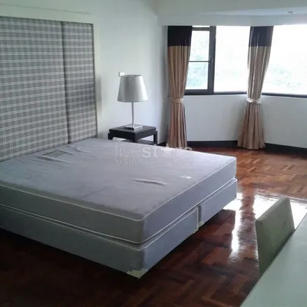 Image 2 - Baan Suanpetch, Soi Sukhumvit 39, Vadhana District, Bangkok 10110, Thailand - Apartment for rent