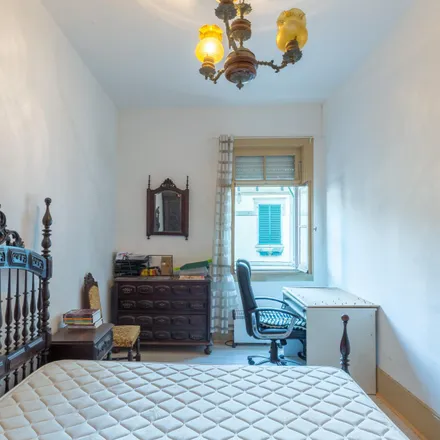 Rent this 3 bed room on Rua Pêro de Alenquer in 4150-154 Porto, Portugal