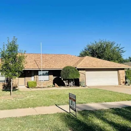 Image 1 - 906 Northwest 74th Street, Lawton, OK 73505, USA - House for sale