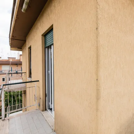 Image 4 - Todis, Via Federico Ozanam, 15, 00152 Rome RM, Italy - Room for rent
