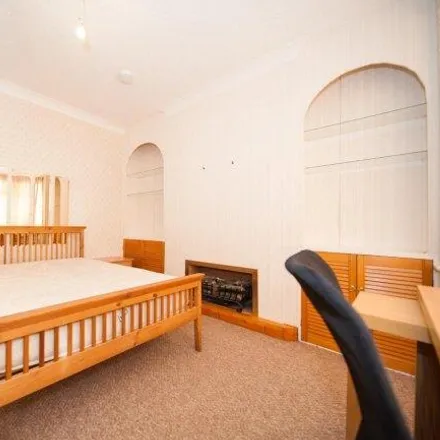 Rent this 4 bed room on North East Mitcham Community Association in 49 Woodland Way, Lonesome