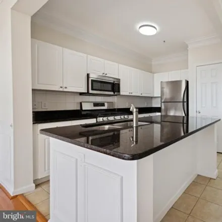 Image 7 - 31 Booth Street, Gaithersburg, MD 20878, USA - Condo for sale