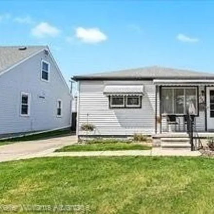 Rent this 3 bed house on 5659 Lathers St in Garden City, Michigan