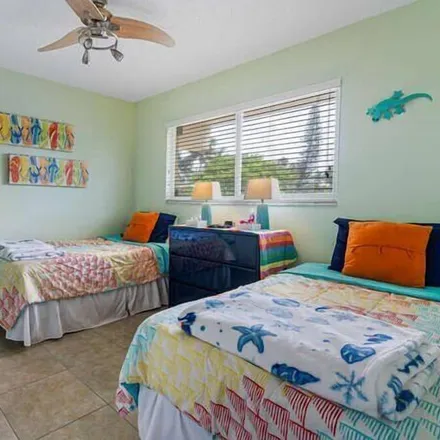 Image 6 - Holmes Beach, FL - Condo for rent