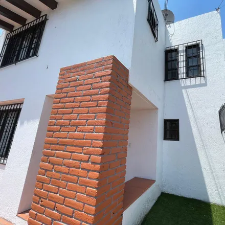 Rent this studio house on Calle de las Ferias 4811 in Lomas de Aguacaliente 1ra Secc., 22195 Tijuana