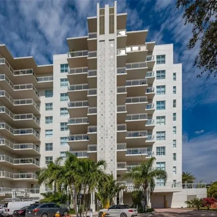 Image 1 - Parking Garage, East Peppertree Drive, Siesta Key, FL 34242, USA - Condo for sale