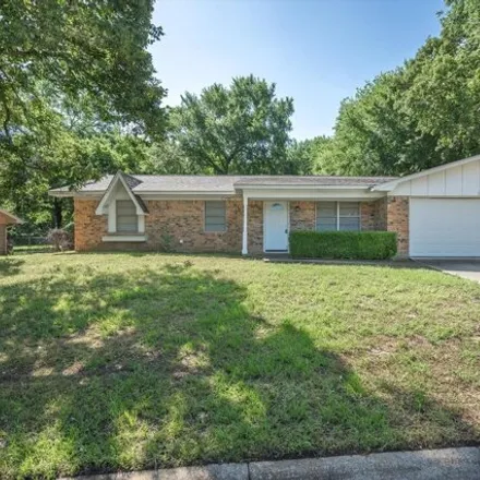 Buy this 3 bed house on 1364 Forrest Drive in Canton, TX 75103