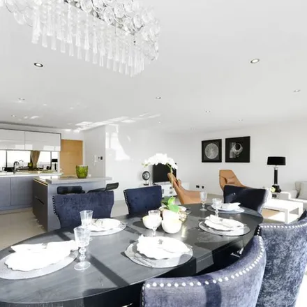 Image 2 - Swiss Terrace, London, NW3 6JA, United Kingdom - Apartment for rent