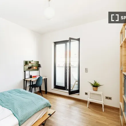 Rent this 5 bed room on Eckladen in Krossener Straße 34, 10245 Berlin