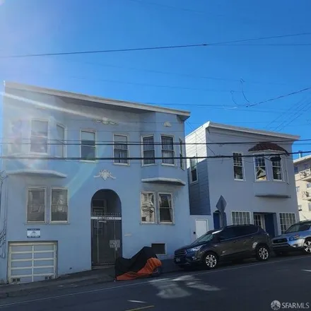 Buy this 8 bed house on 4187;4189;4191;4193 17th Street in San Francisco, CA 94114