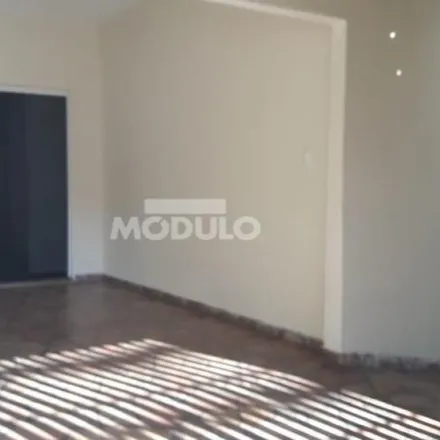 Buy this 4 bed house on Av. dos Taróis in Taiaman, Uberlândia - MG