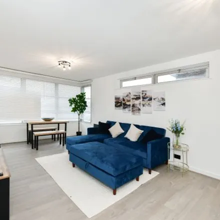 Rent this 5 bed apartment on Sunbury Cross Shop Area in Isobel House, Crossways