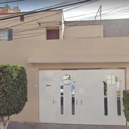 Buy this 3 bed house on Avenida Antonio Ancona 125 in Colonia Ampliación San Miguel, 09260 Mexico City