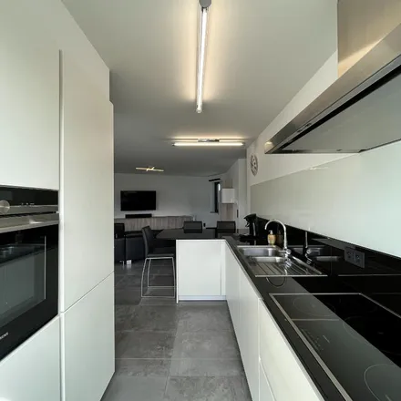 Rent this 3 bed apartment on Weidestraat 36A in 9620 Strijpen, Belgium