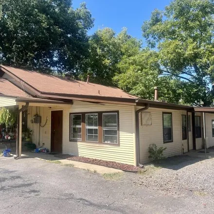 Buy this 3 bed house on 451 East F Street in Russellville, AR 72801