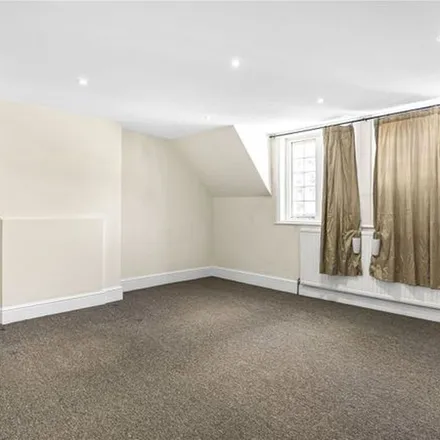 Rent this 4 bed apartment on Sainsbury's Local in High Street, London