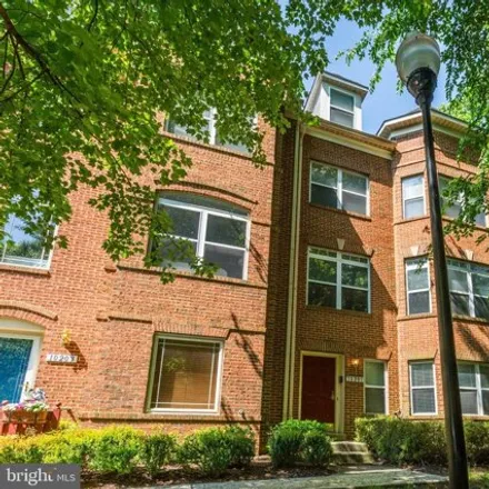 Buy this 4 bed condo on Ashton Ridge Place in Columbia, MD 21044