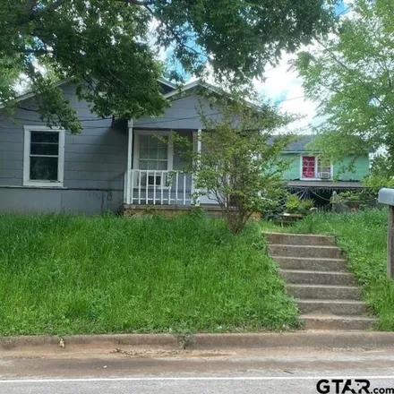 Buy this 2 bed house on 1000 West Queen Street in Tyler, TX 75702