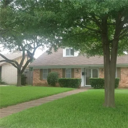 Rent this 4 bed house on 3815 Ovid Avenue in Dallas, TX 75224
