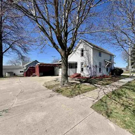 Image 5 - 401 West Washington Street, North English, Iowa County, IA 52316, USA - House for sale