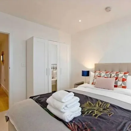 Image 3 - SW11, United Kingdom - Apartment for rent