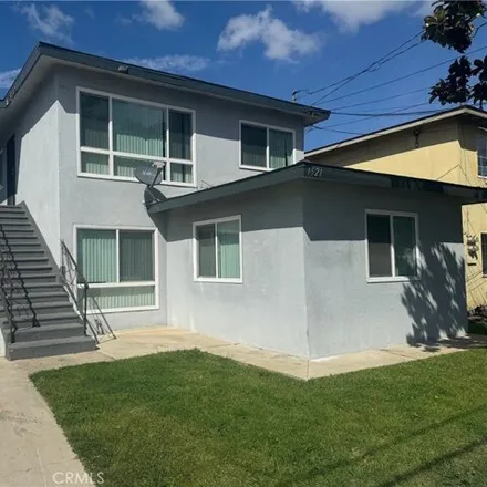 Buy this 7 bed house on 1521 West Santa Ana Boulevard in Santa Ana, CA 92703