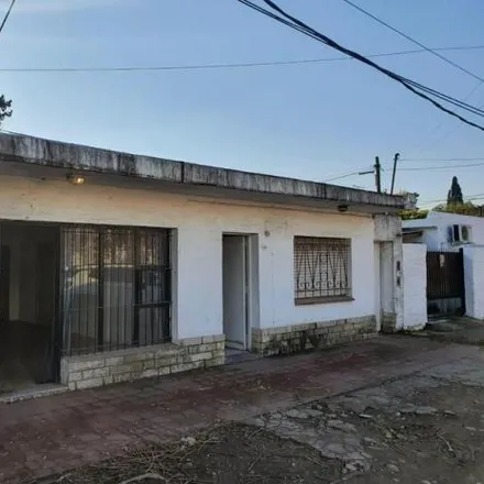 Buy this 2 bed house on Saavedra in Partido de Escobar, Ingeniero Maschwitz