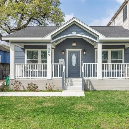 Buy this 3 bed house on 879 Vincent Street in Houston, TX 77009