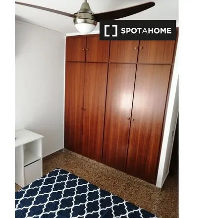 Rent this 2 bed room on Safranar in Carrer de la Borrasca, 46014 Valencia