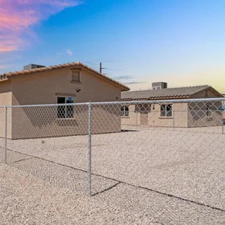 Buy this studio house on 806 East 35th Street in Tucson, AZ 85713
