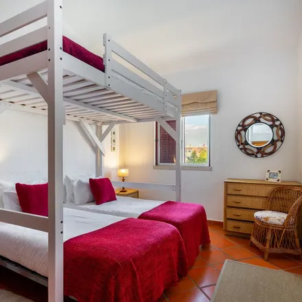 Rent this 3 bed apartment on Rua da Inglaterra in 8125-479 Quarteira, Portugal