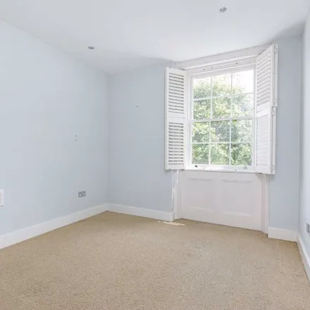 Image 7 - 22 a, b, c Leigh Road, London, N5 1AH, United Kingdom - Apartment for rent