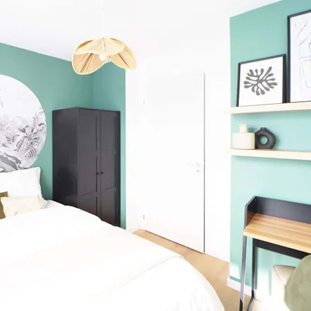 Rent this 4 bed room on 6 Rue du Maire Sorgus in 67300 Schiltigheim, France