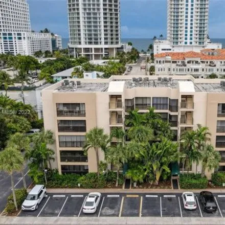 Image 1 - Beach Gardens Hotel, Orton Avenue, Birch Ocean Front, Fort Lauderdale, FL 33304, USA - Condo for sale