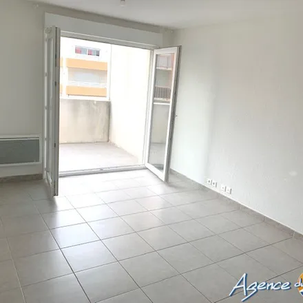 Rent this 2 bed apartment on unnamed road in 66750 Saint-Cyprien, France